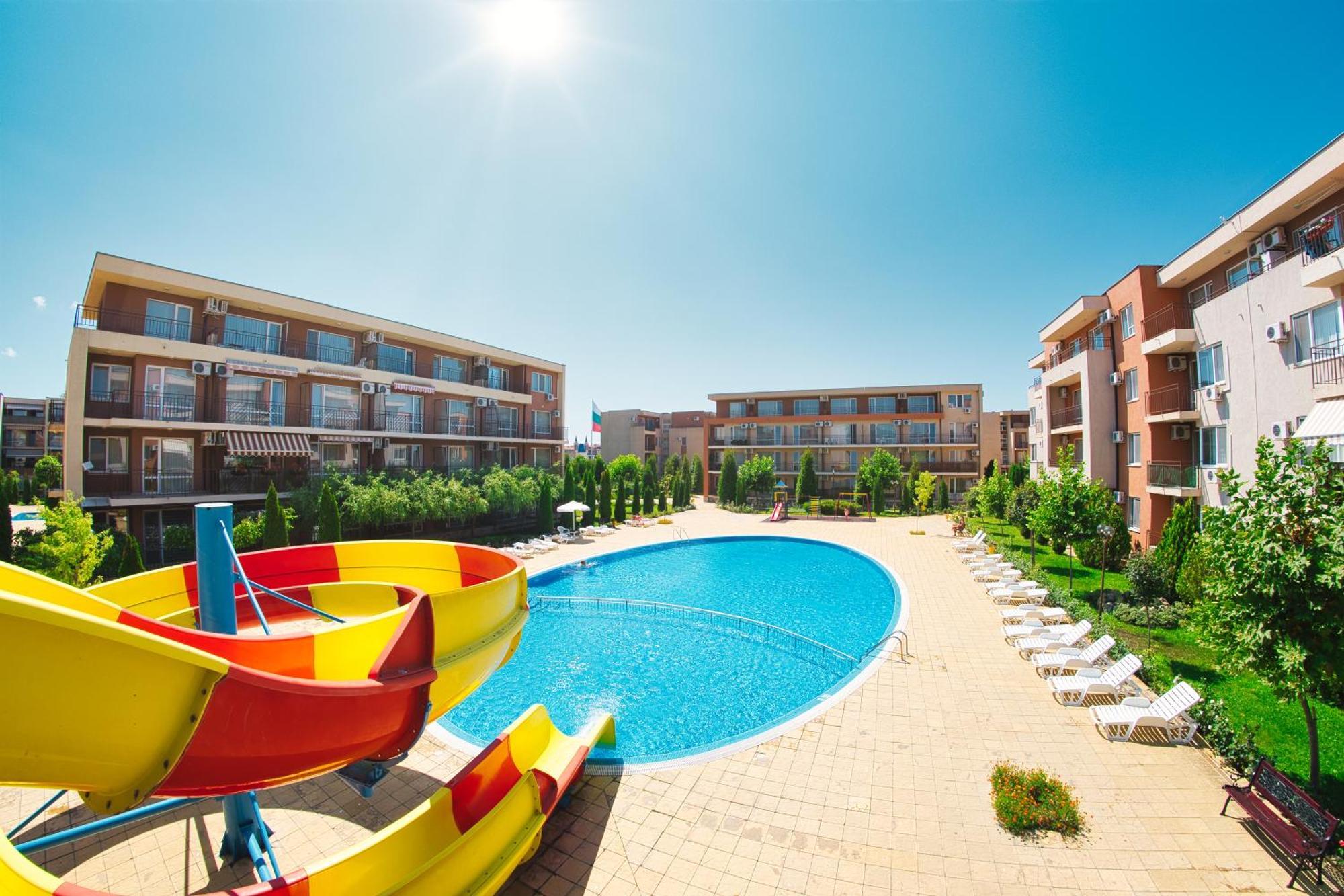 סאני ביץ' Holiday Garden Resort מראה חיצוני תמונה