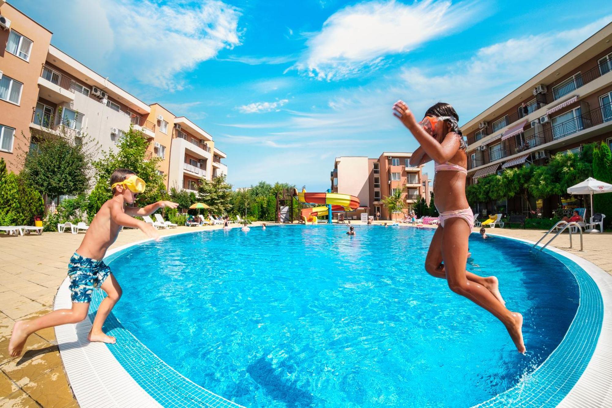 סאני ביץ' Holiday Garden Resort מראה חיצוני תמונה