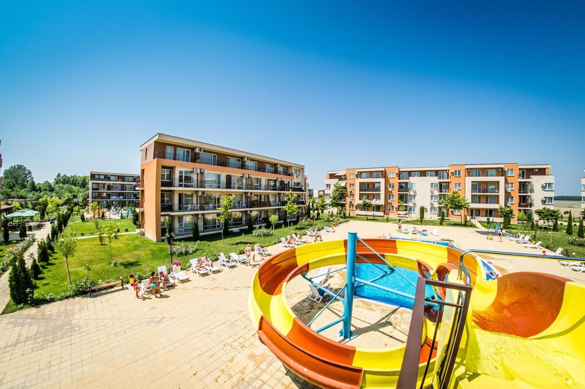 סאני ביץ' Holiday Garden Resort מראה חיצוני תמונה