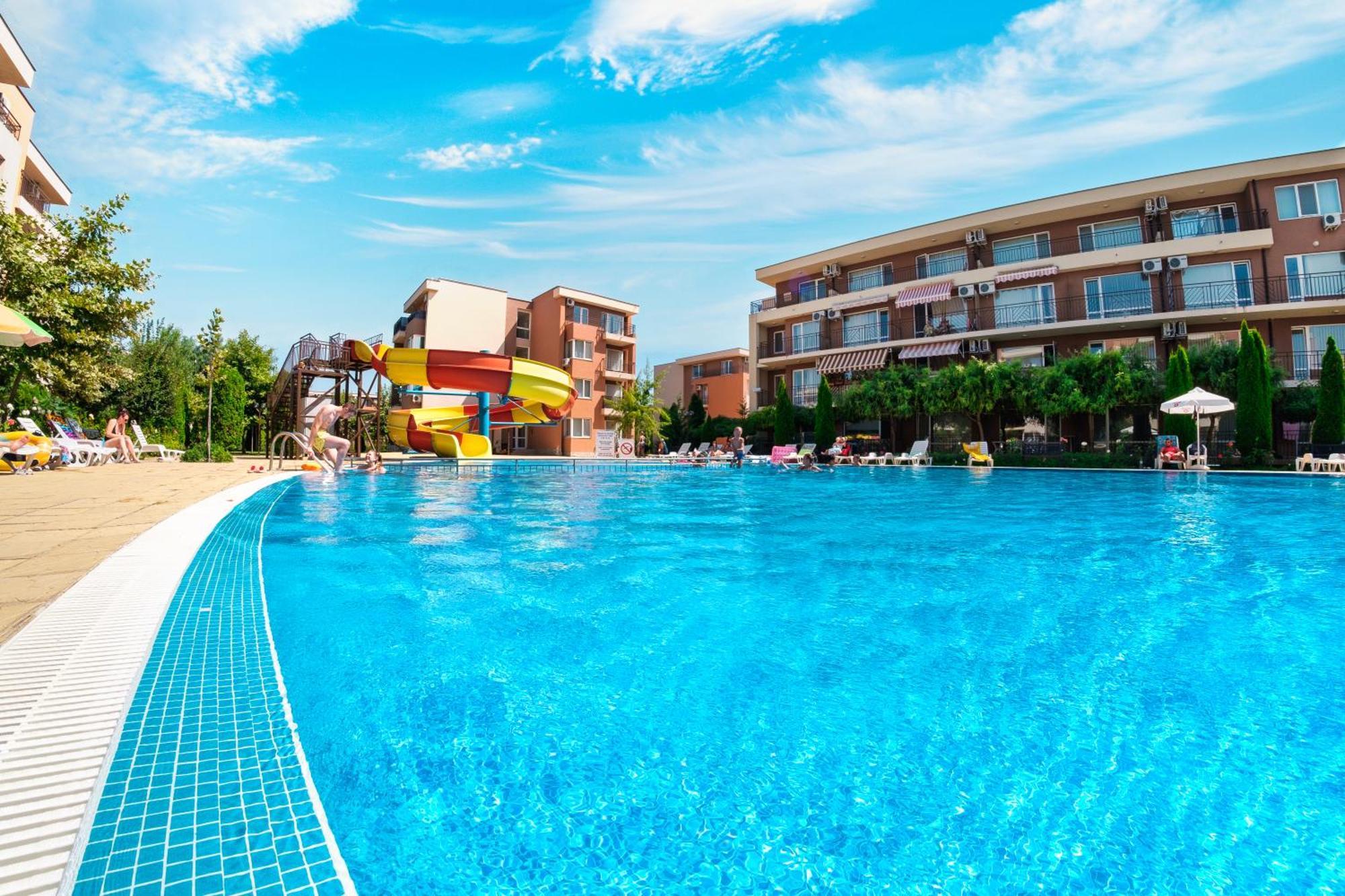 סאני ביץ' Holiday Garden Resort מראה חיצוני תמונה