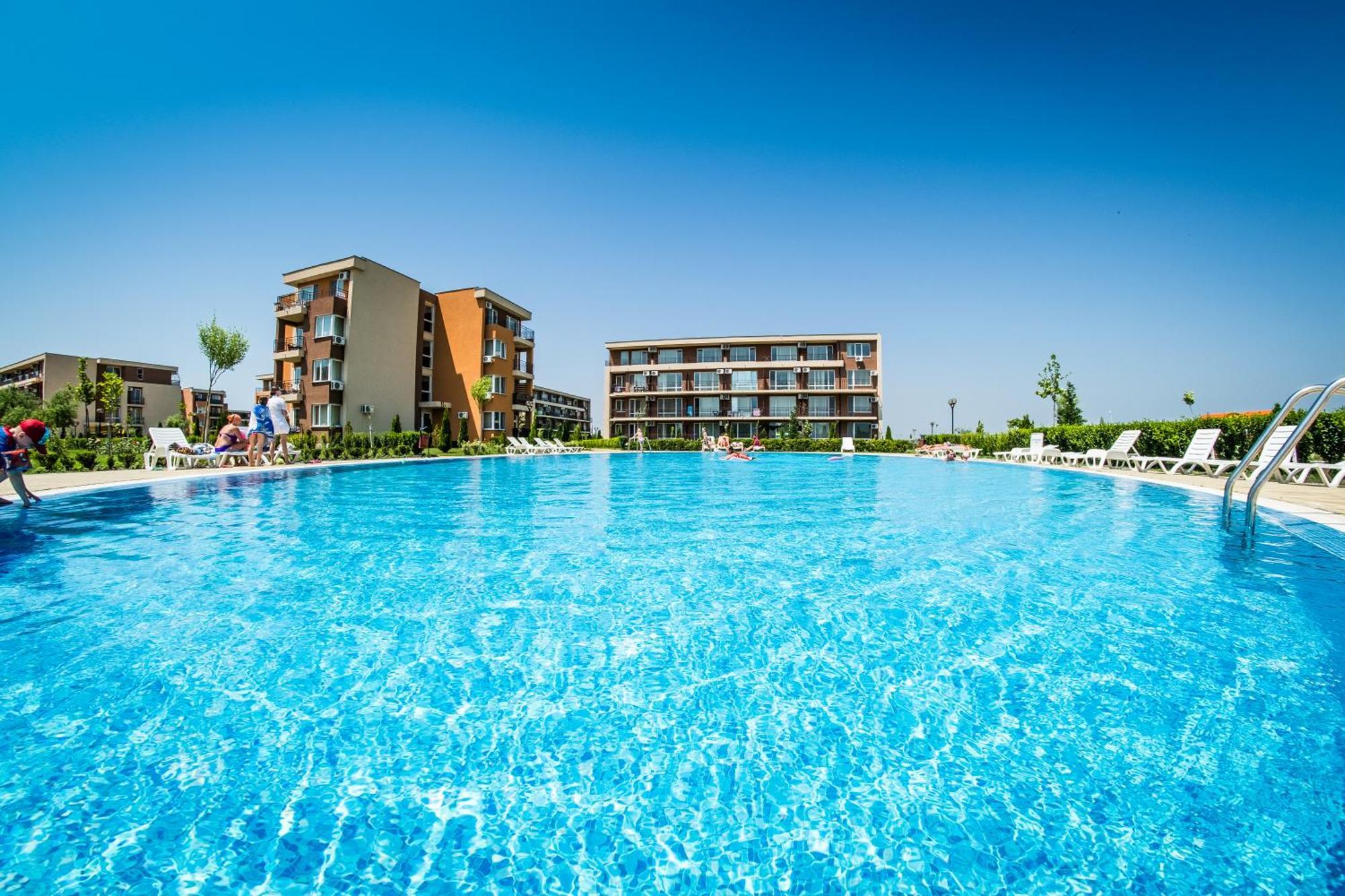 סאני ביץ' Holiday Garden Resort מראה חיצוני תמונה
