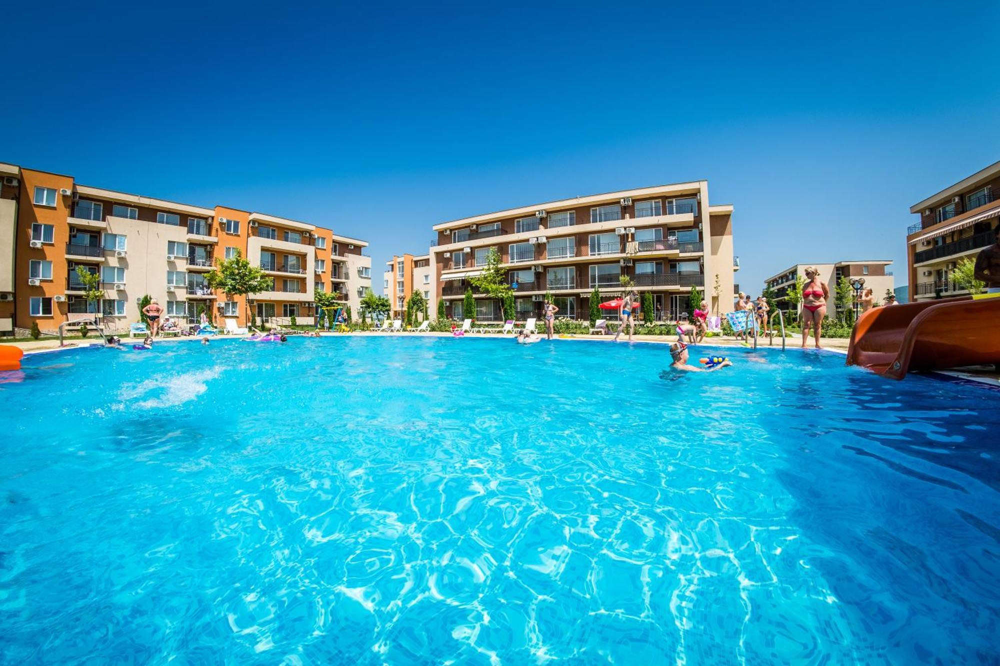 סאני ביץ' Holiday Garden Resort מראה חיצוני תמונה