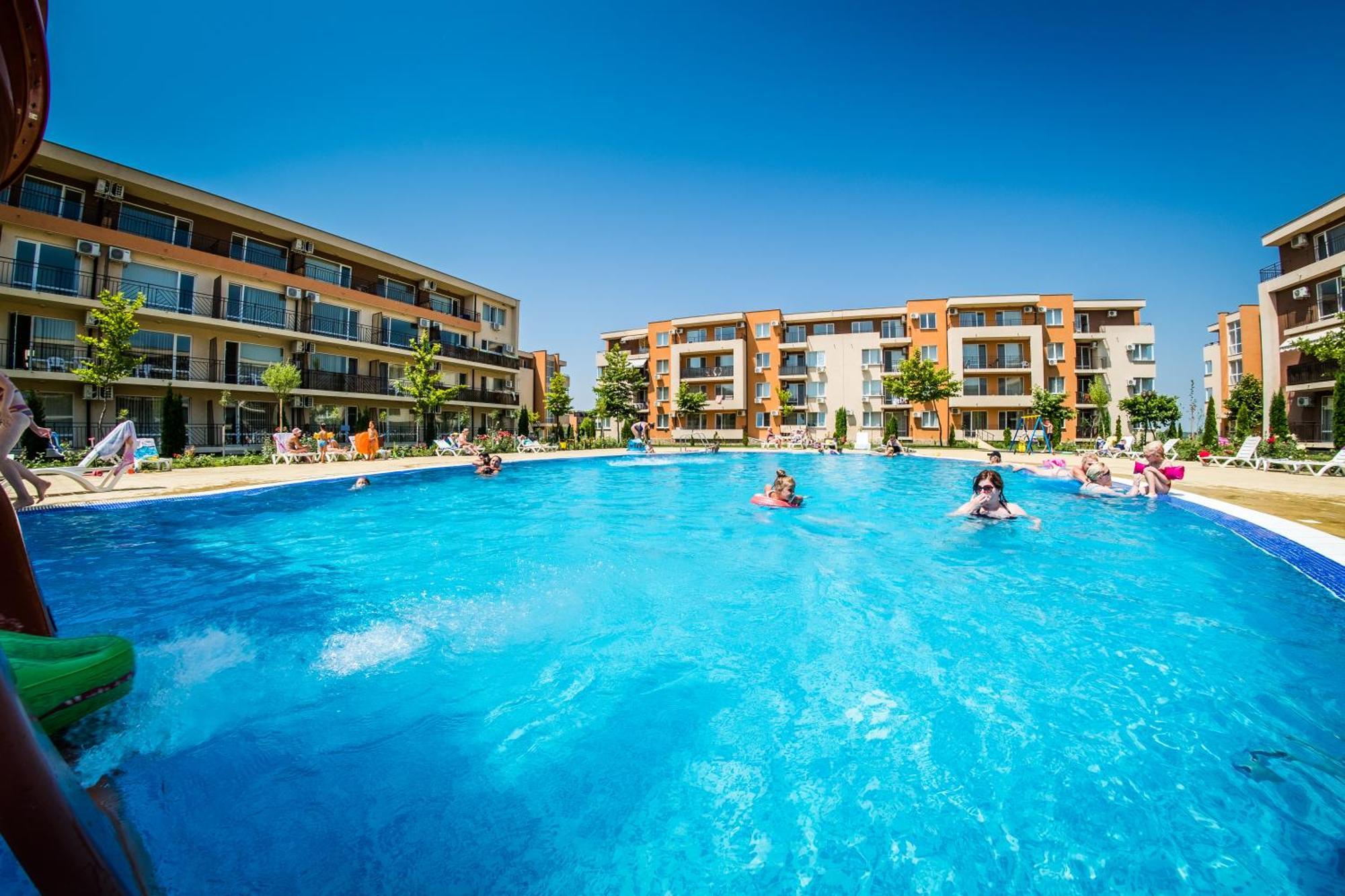 סאני ביץ' Holiday Garden Resort מראה חיצוני תמונה