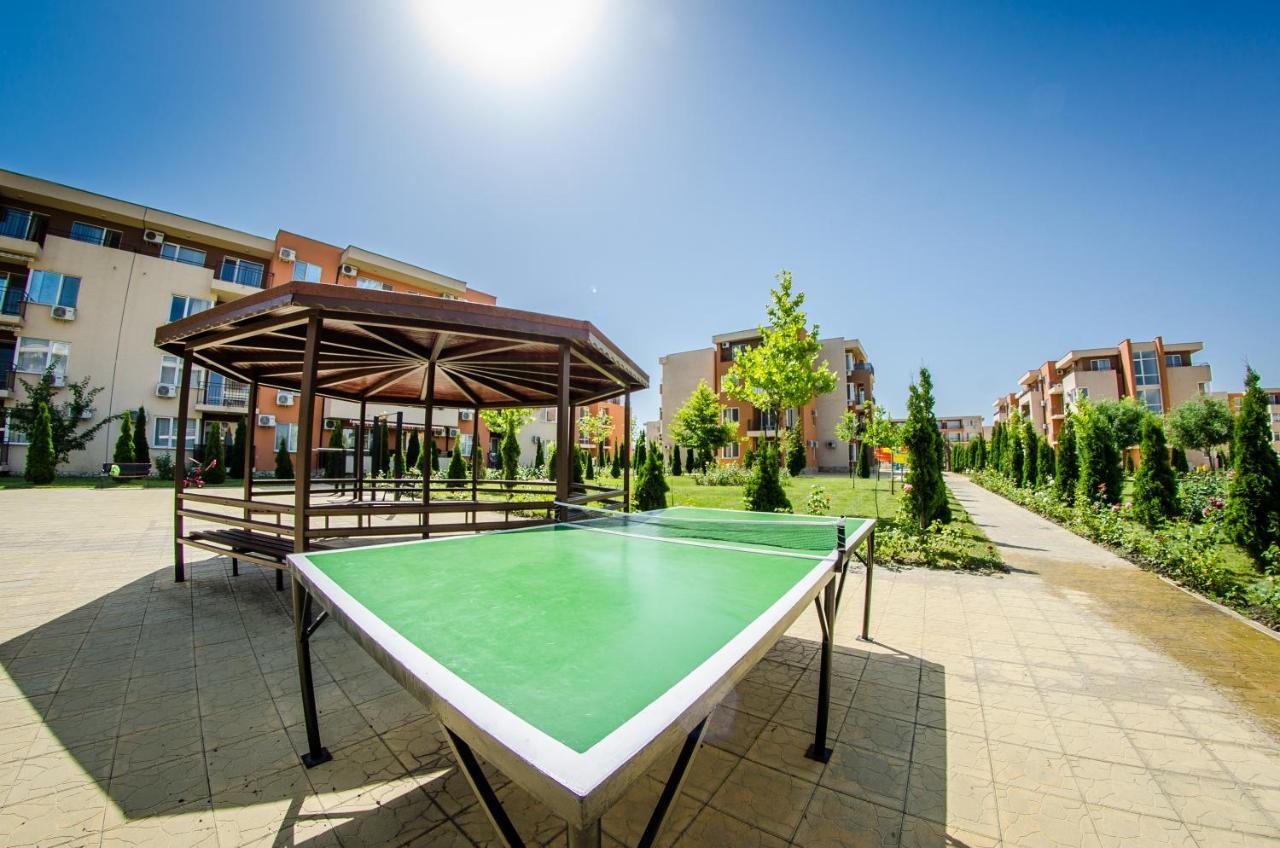 סאני ביץ' Holiday Garden Resort מראה חיצוני תמונה